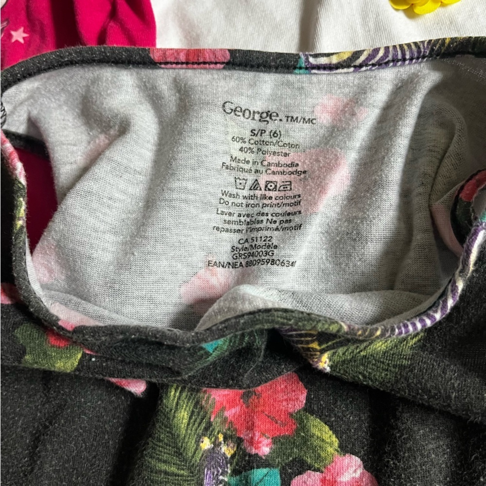 Girls Size 5/6 Clothing Bundle – Summer Tees, Dress, Shorts play graphic t comfy - Picture 4 of 16